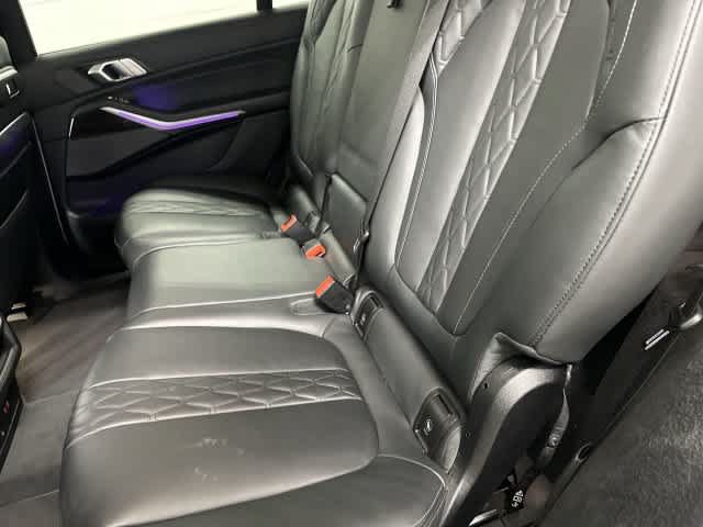 Used 2025 BMW X7 xDrive40i AWD/4WD image 11