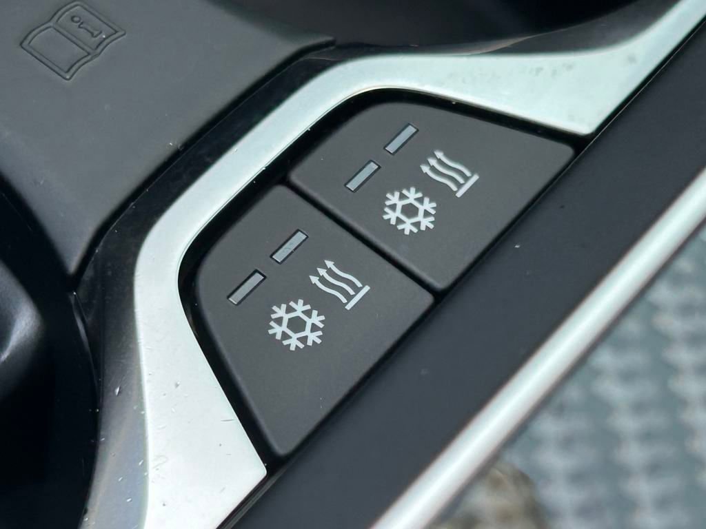 Used 2021 BMW X5 M w/ Executive Package image 23