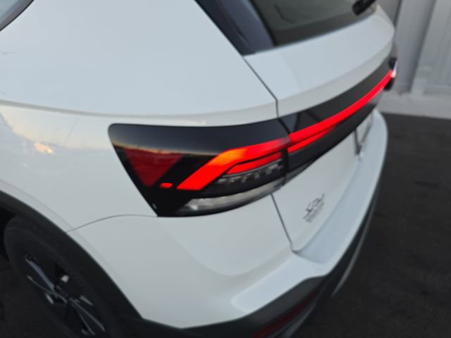 New 2026 Volkswagen Taos S FWD image 25