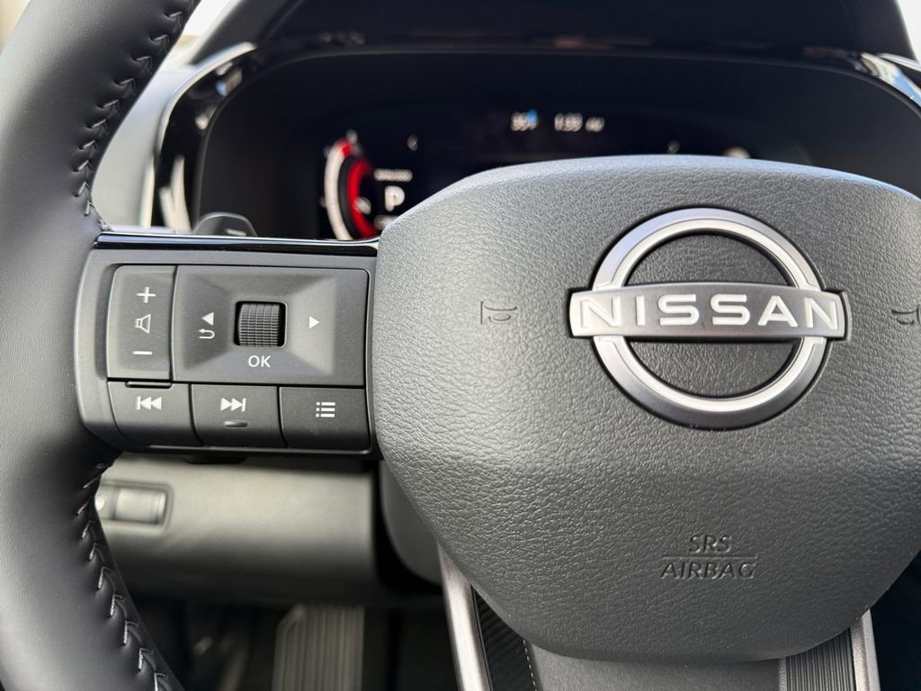 New 2026 Nissan Pathfinder SL image 25