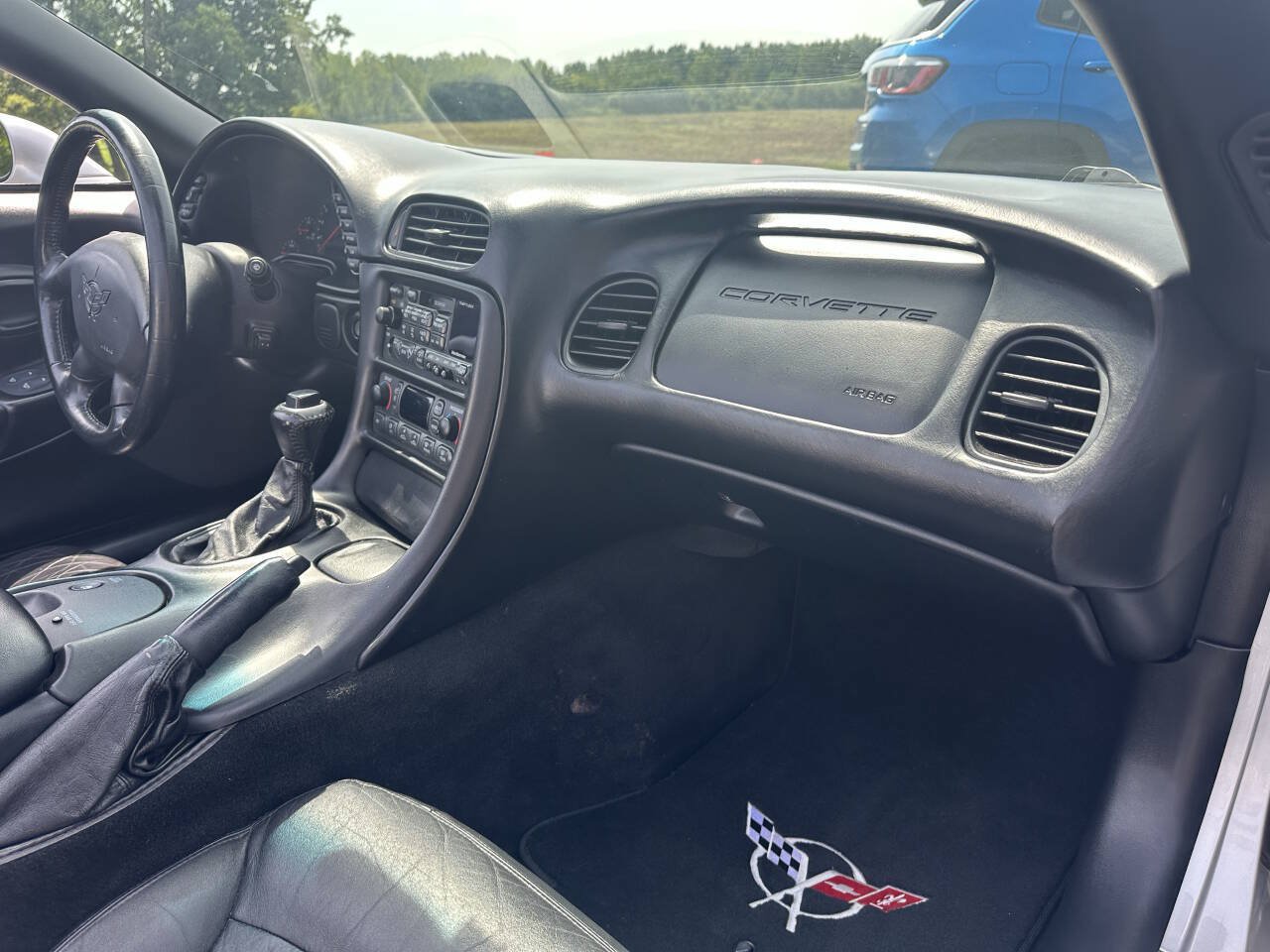 Used 2001 Chevrolet Corvette Convertible w/ Preferred Equipment Group2 RWD image 19