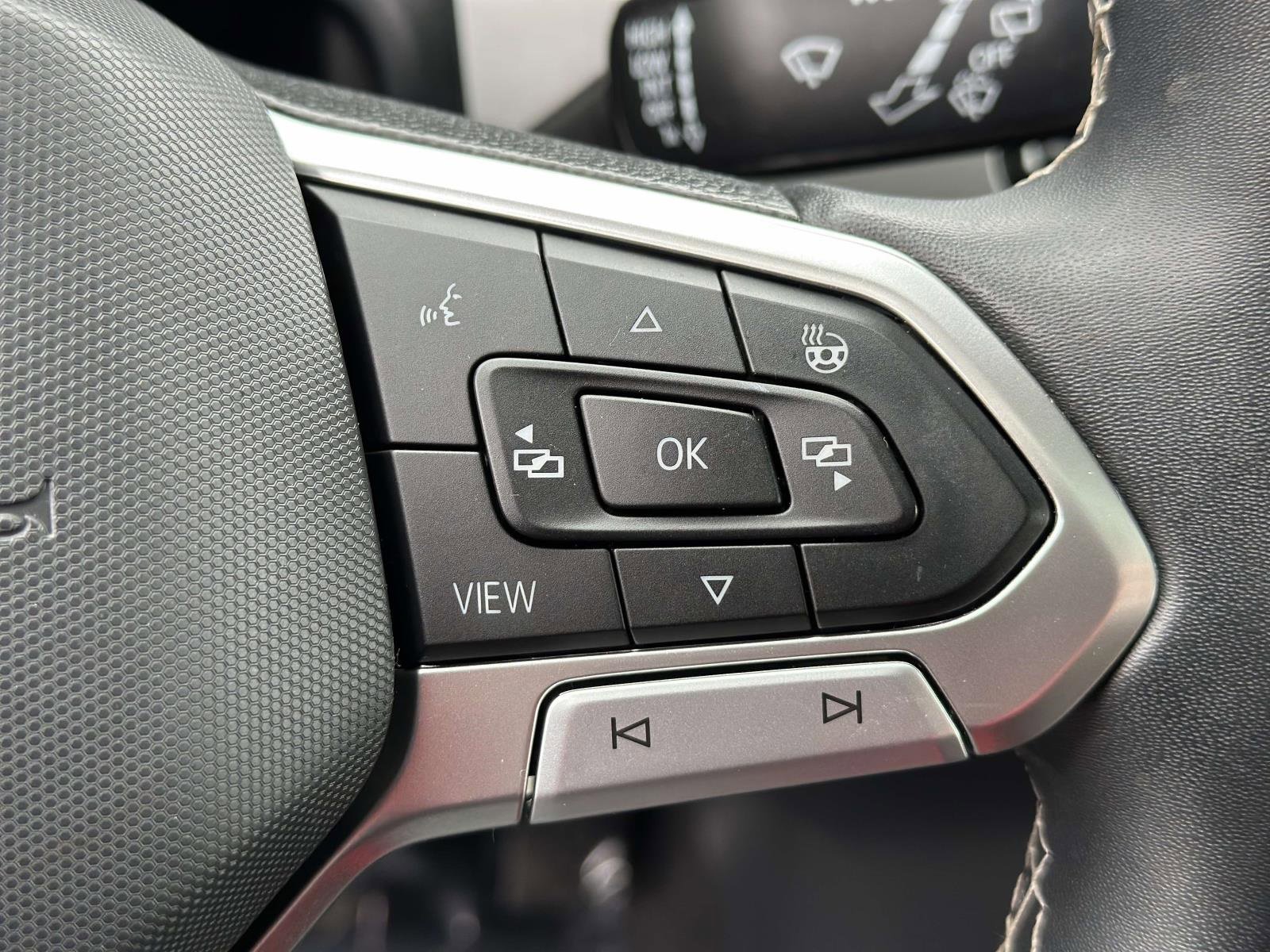 Used 2023 Volkswagen Atlas Cross Sport SEL image 14