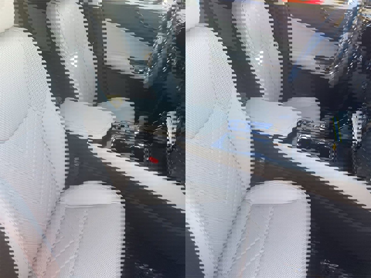 Used 2025 Lexus NX 300h AWD w/ Luxury Package image 10