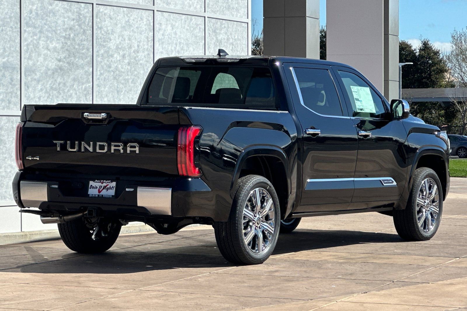 Used 2024 Toyota Tundra Capstone video 4