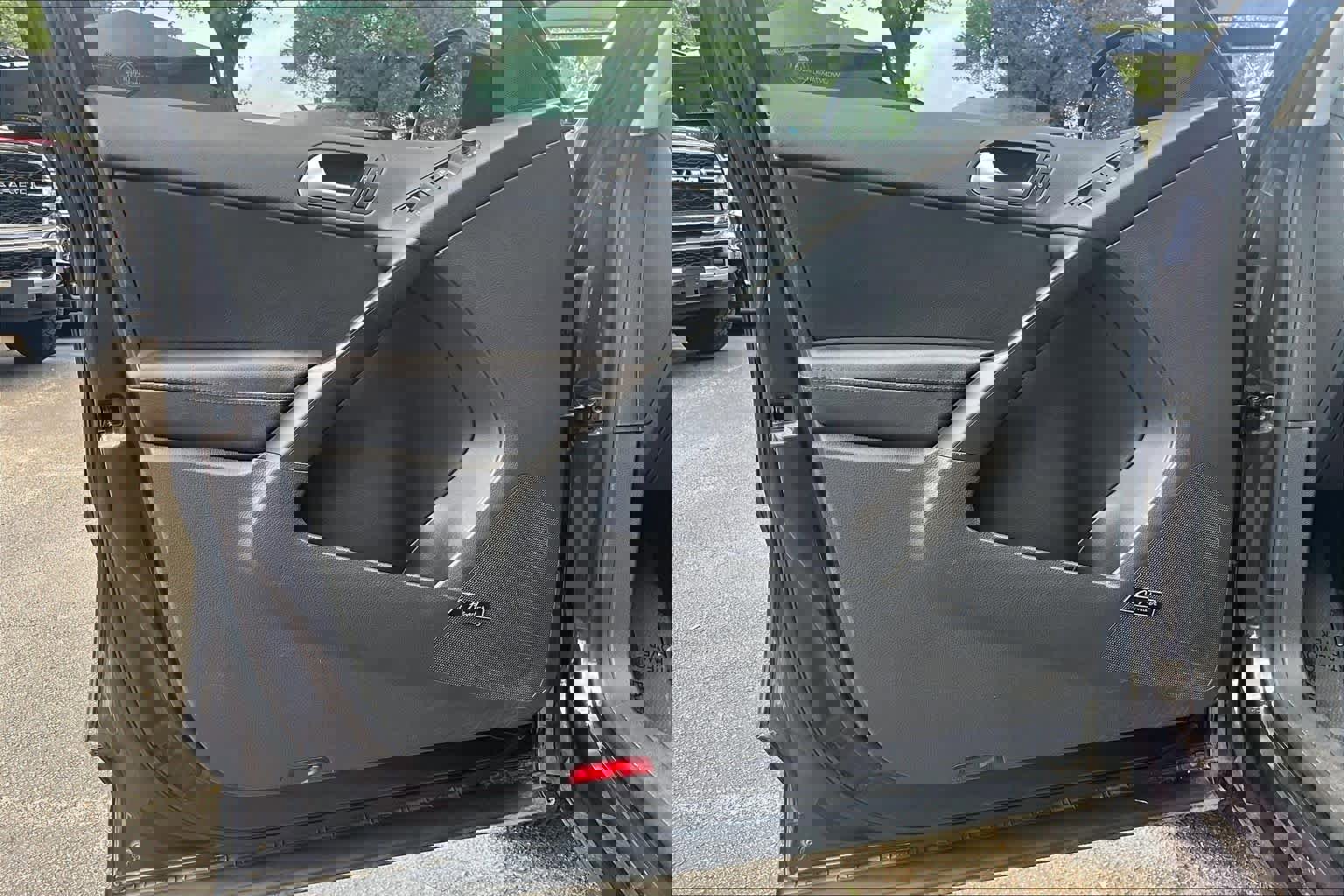 Used 2016 Volkswagen Tiguan SEL image 22