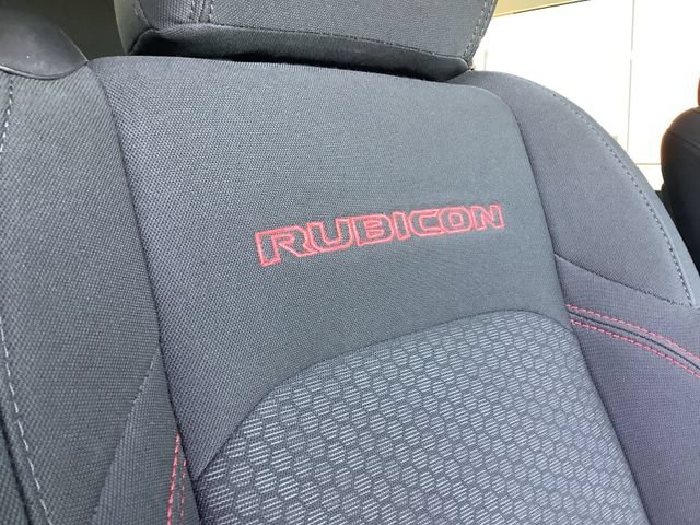 Used 2018 Jeep Wrangler Rubicon AWD/4WD image 36