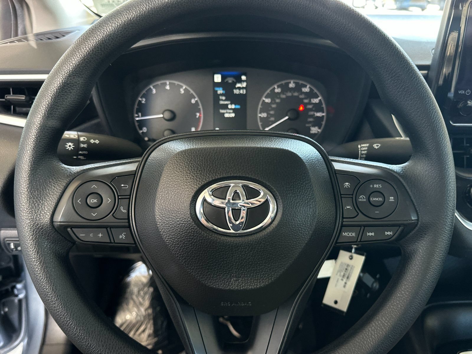 Used 2025 Toyota Corolla LE FWD image 19