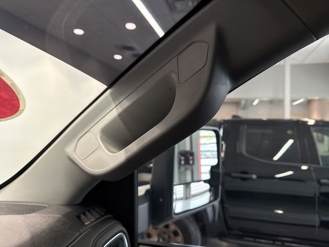 Used 2022 Chevrolet Silverado 2500 LT w/ All Star Edition AWD/4WD image 26