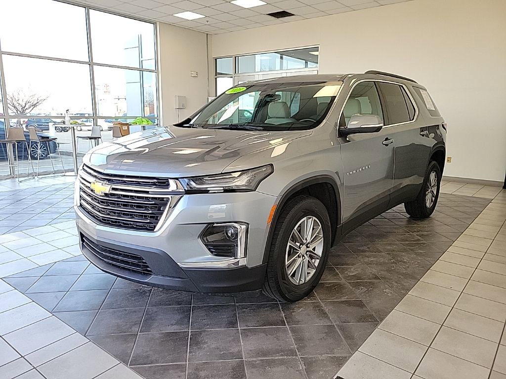 Used 2023 Chevrolet Traverse LT w/ LPO, Floor Liner Package AWD/4WD image 2