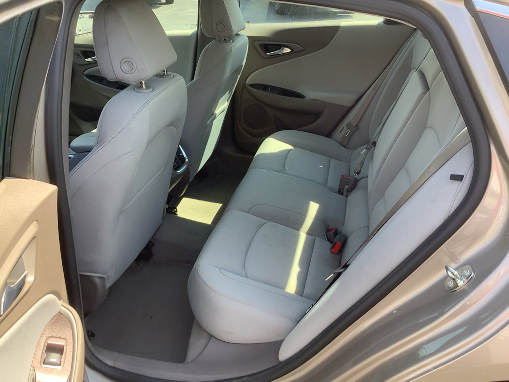 Used 2023 Chevrolet Malibu LT image 9