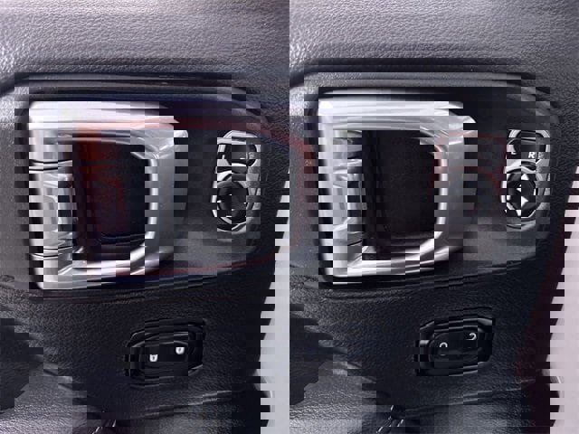 Used 2023 Jeep Gladiator Overland image 24