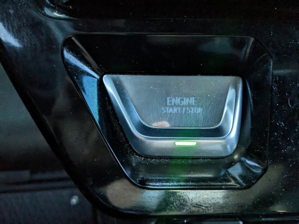 Used 2024 GMC Sierra 2500 AT4 image 33