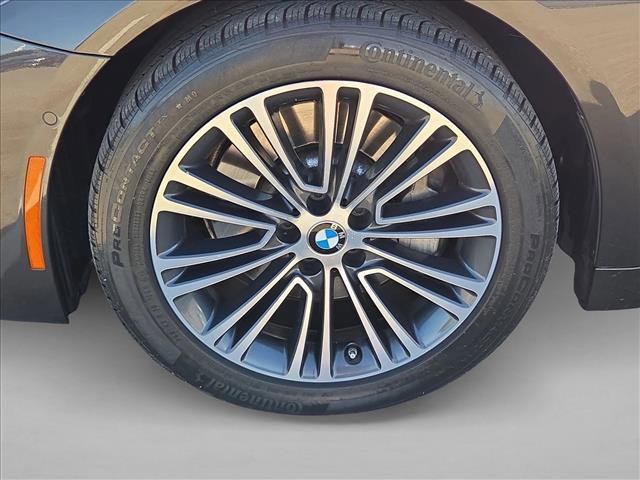 Used 2019 BMW 540i w/ Premium Package RWD image 25