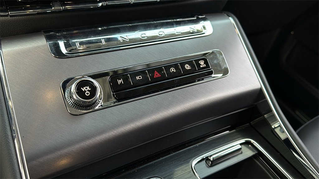 New 2026 Lincoln Aviator AWD image 21