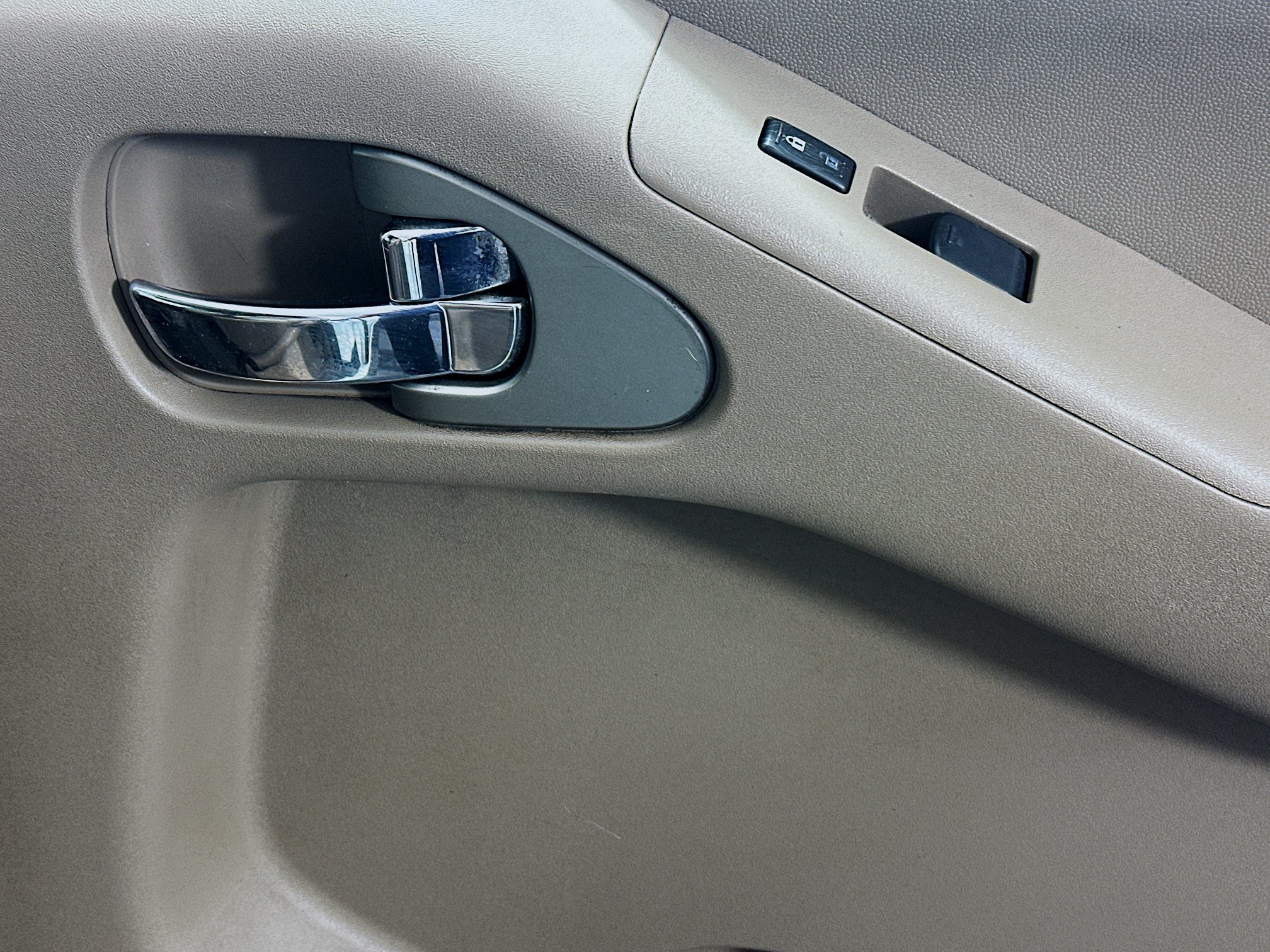 Used 2014 Nissan Frontier SV RWD image 27