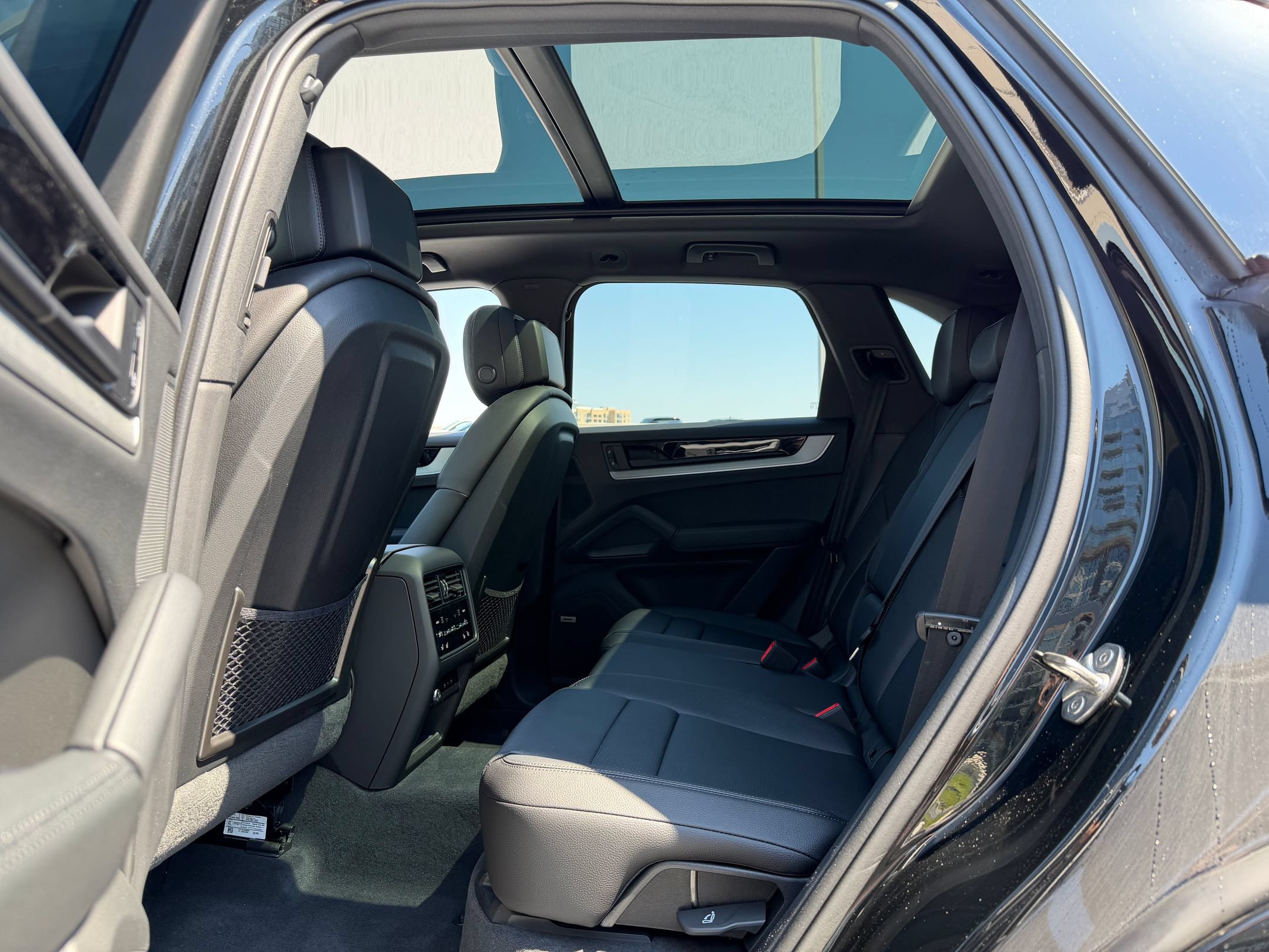 Used 2026 Porsche Cayenne AWD/4WD image 19