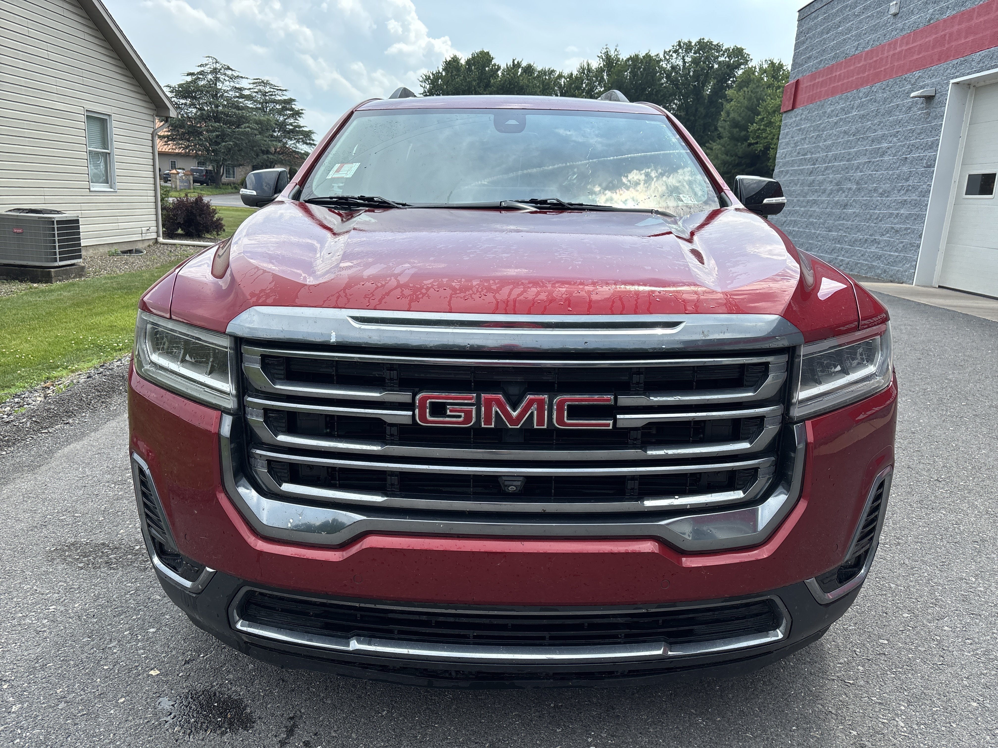 Used 2022 GMC Acadia AT4 w/ Technology Package AWD/4WD image 8