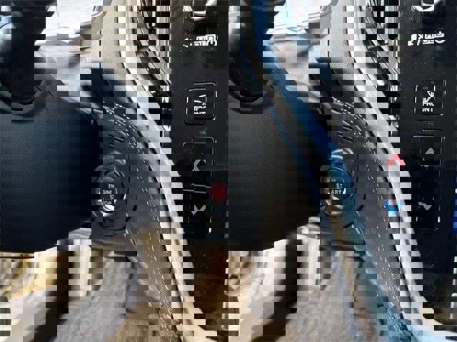 Used 2025 Subaru Outback Limited XT image 22