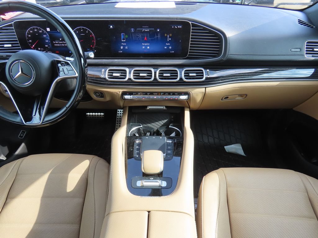 Used 2024 Mercedes-Benz GLS 450 4MATIC image 7