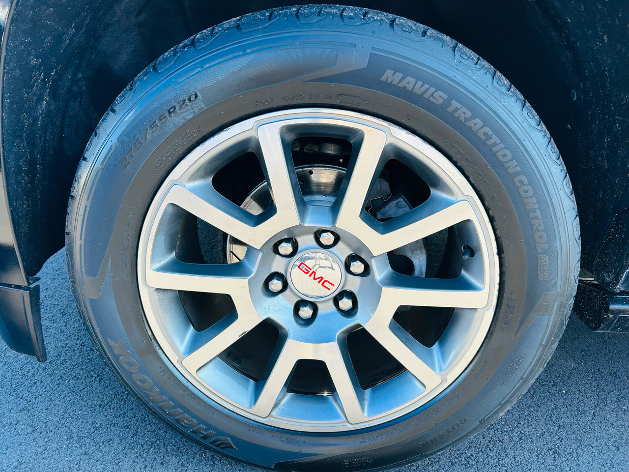 Used 2015 GMC Yukon XL Denali w/ Premium Package image 9