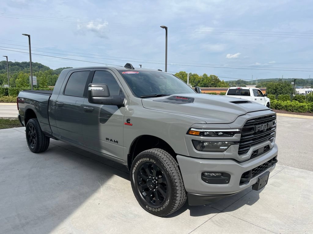 Used 2026 RAM 3500 Laramie w/ Night Edition AWD/4WD image 33