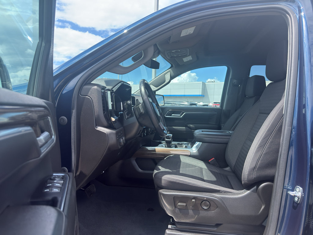 Certified 2022 Chevrolet Silverado 1500 LT w/ Z71 Off-Road Package AWD/4WD image 13