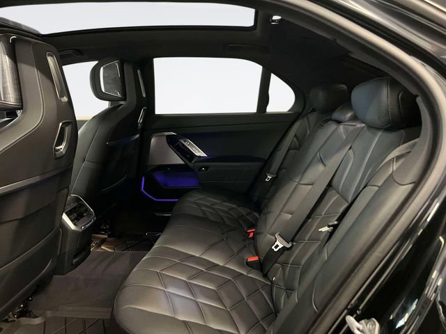 Used 2024 BMW 760i xDrive AWD/4WD image 12