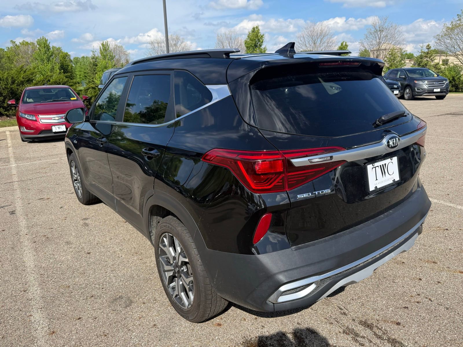 Used 2021 Kia Seltos EX AWD/4WD image 7