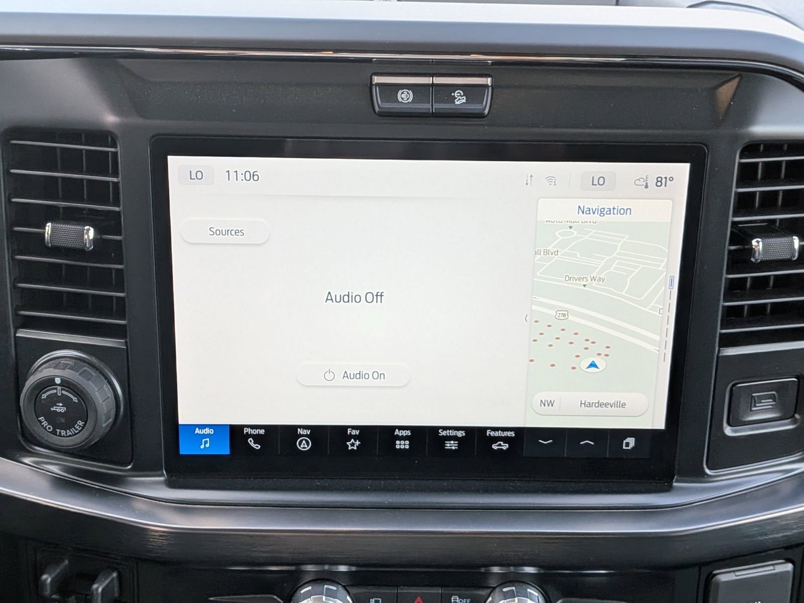 Certified 2026 Ford F250 Lariat w/ Black Appearance Package image 18