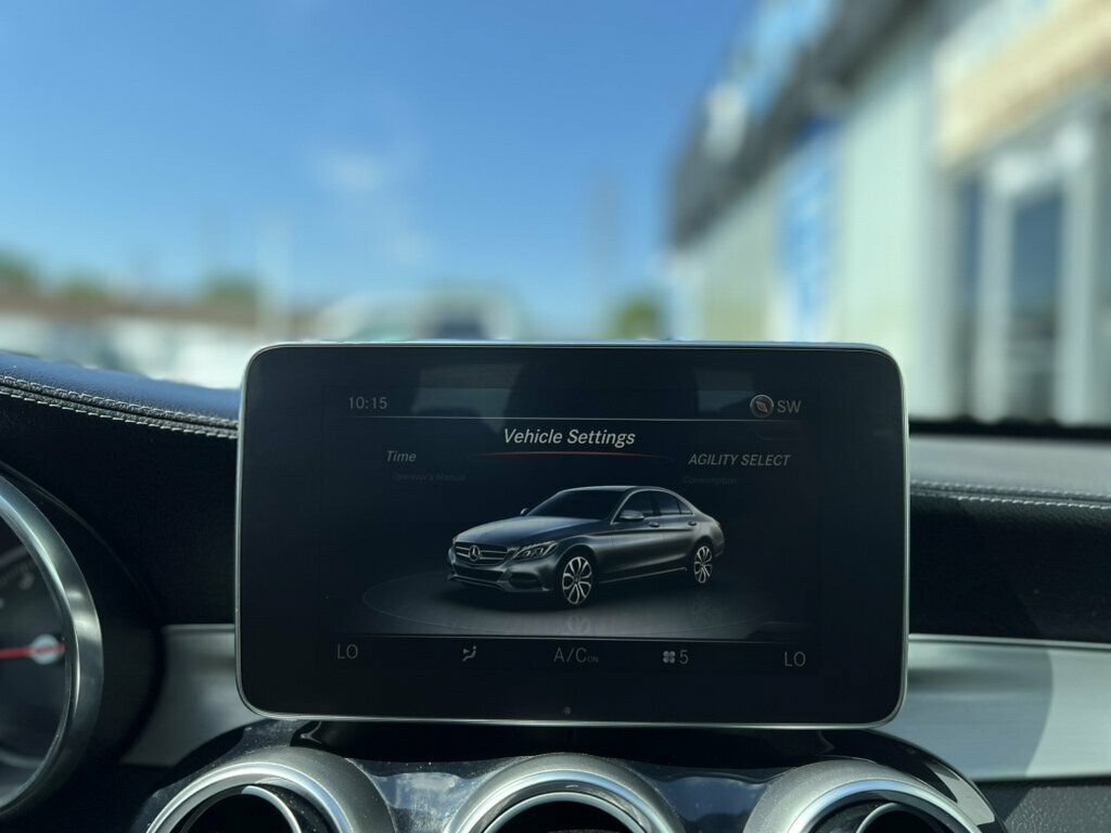Used 2015 Mercedes-Benz C 300 4MATIC Sedan image 25