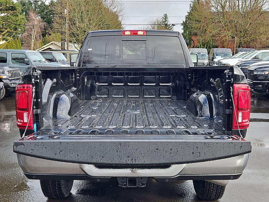 New 2026 RAM 2500 Laramie AWD/4WD image 10