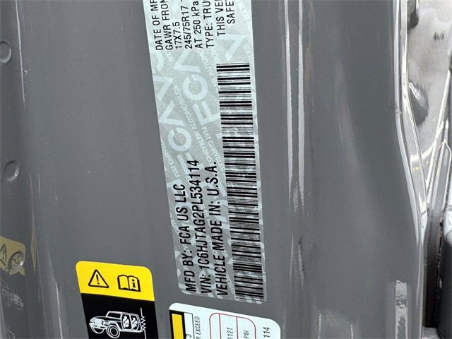 Used 2023 Jeep Gladiator Sport image 28