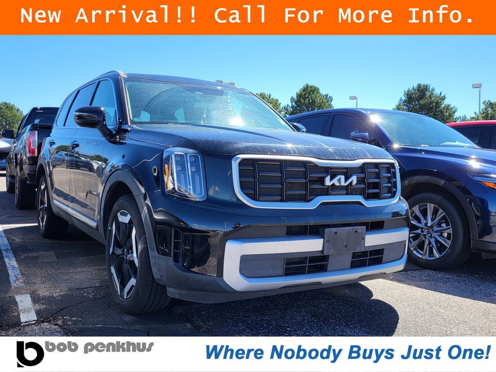 Used 2024 Kia Telluride S w/ S Sunroof Package