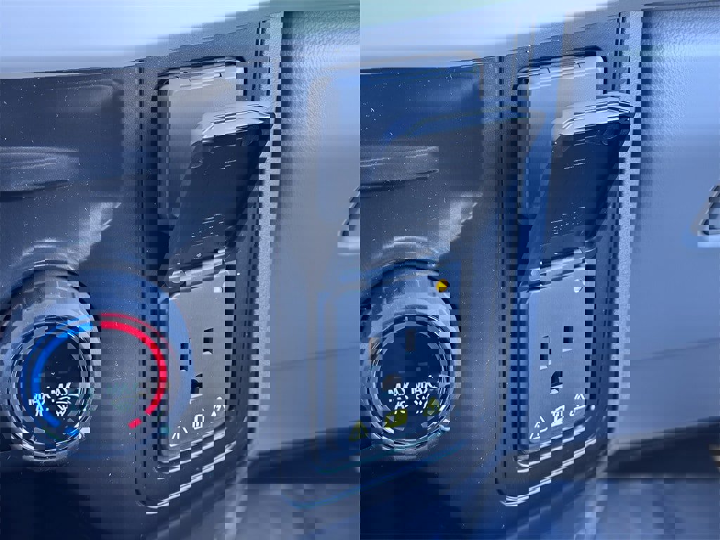 New 2026 Ford F350 XLT w/ XLT Premium Package image 18