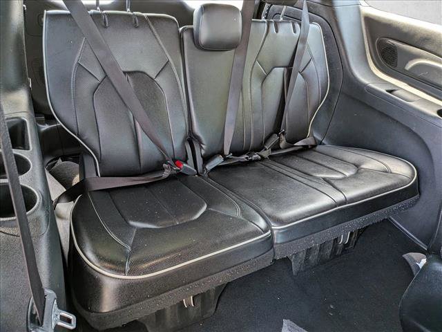 Used 2022 Chrysler Pacifica Limited w/ S Appearance Package image 21