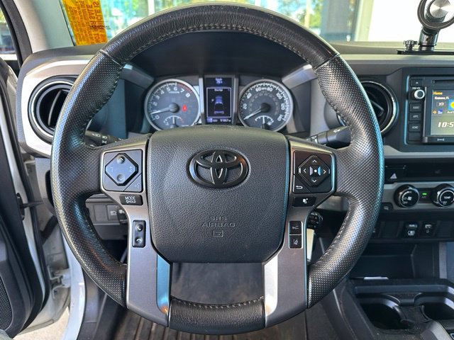 Used 2018 Toyota Tacoma SR5 RWD image 17