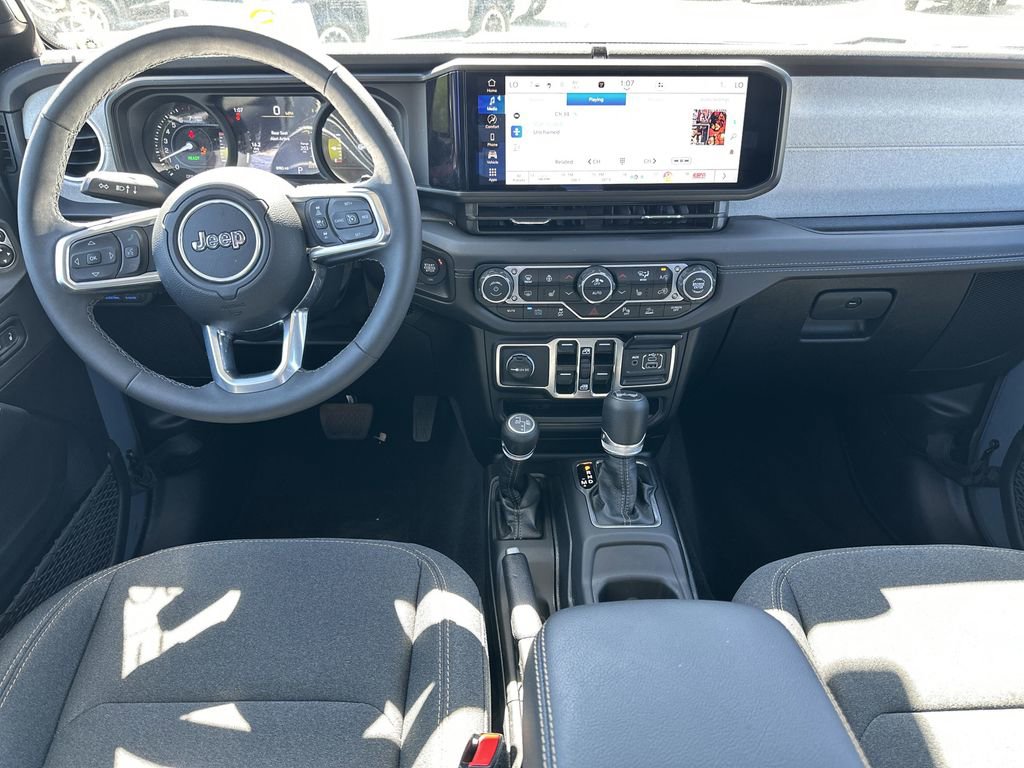 Certified 2025 Jeep Wrangler Unlimited Sahara w/ Safety Group AWD/4WD image 10