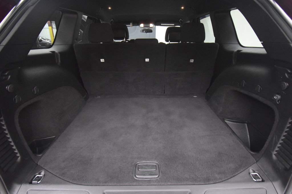 Used 2020 Jeep Grand Cherokee Laredo w/ Security & Convenience Group AWD/4WD image 30