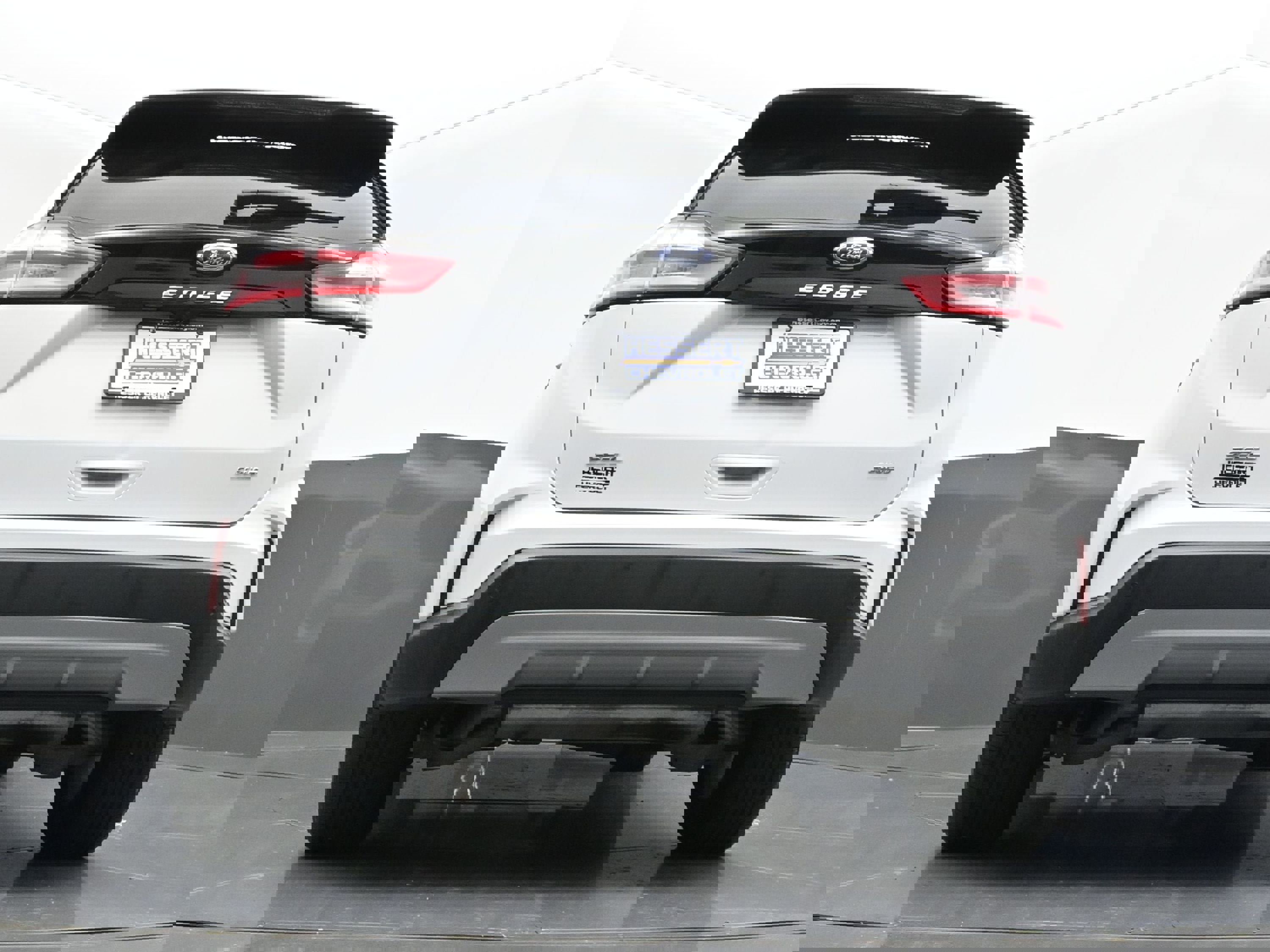 Used 2023 Ford Edge SEL image 52