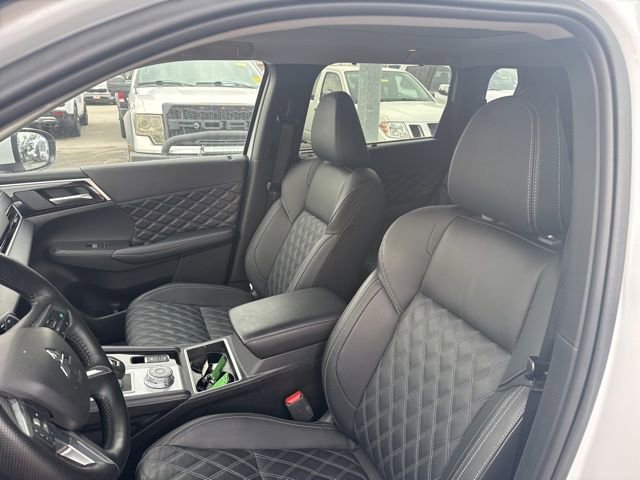 Used 2024 Mitsubishi Outlander SEL image 13