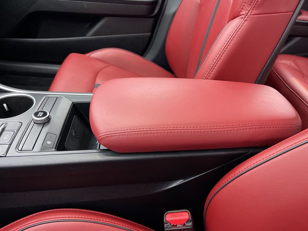 Used 2023 Kia K5 GT-Line image 13