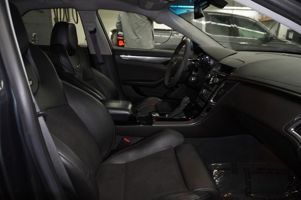 Used 2009 Cadillac CTS V image 34