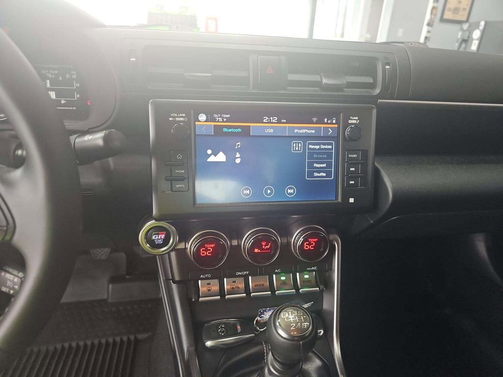 Used 2023 Toyota GR86 image 4