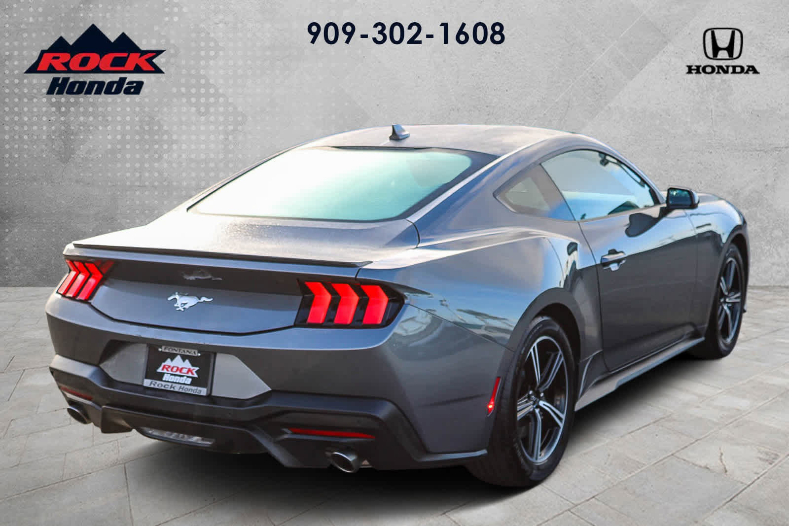 Used 2025 Ford Mustang Premium RWD image 6