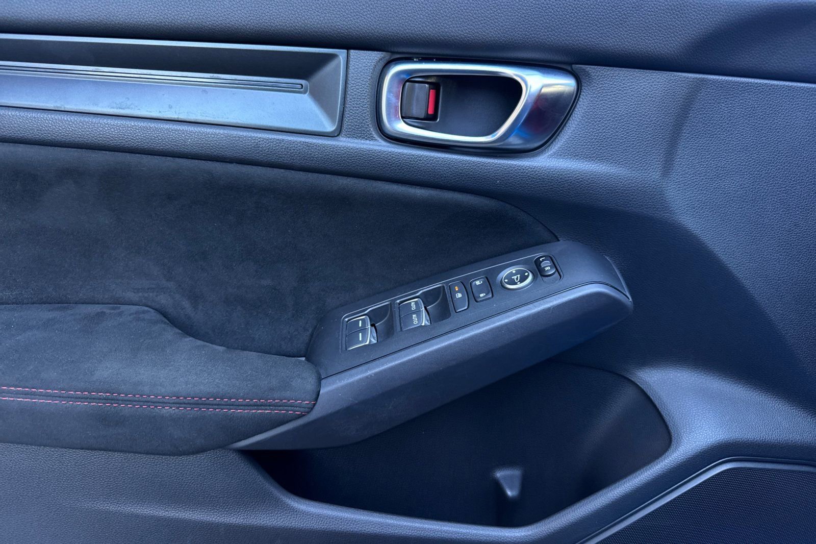 Used 2023 Honda Civic Type R image 11