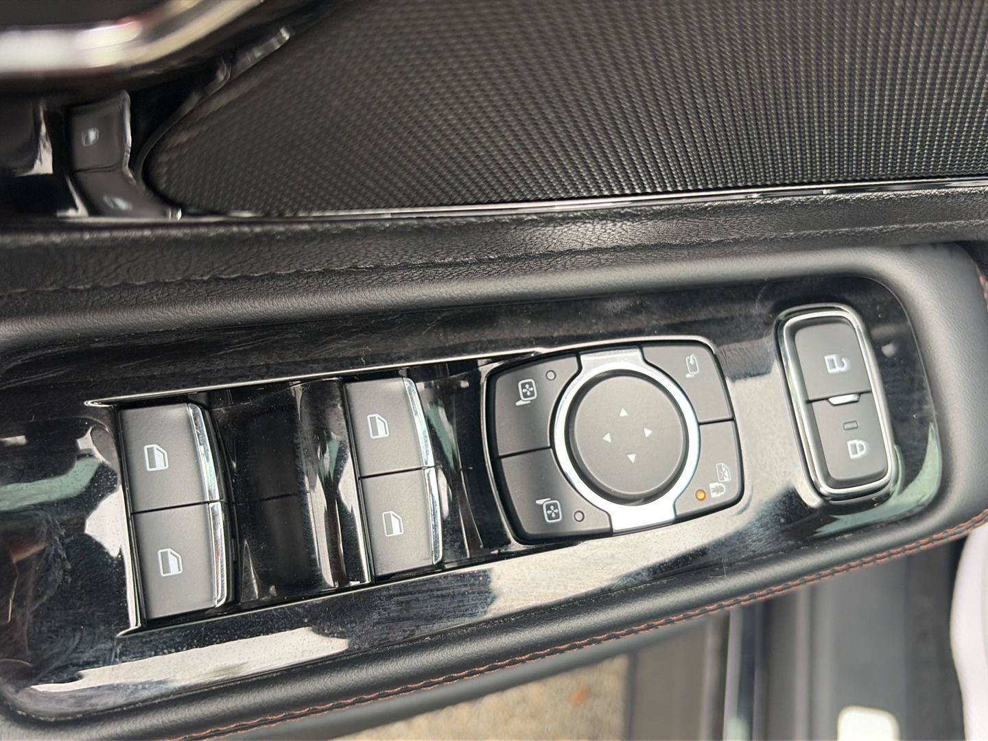 Used 2022 Lincoln Aviator AWD w/ Premium Package image 15