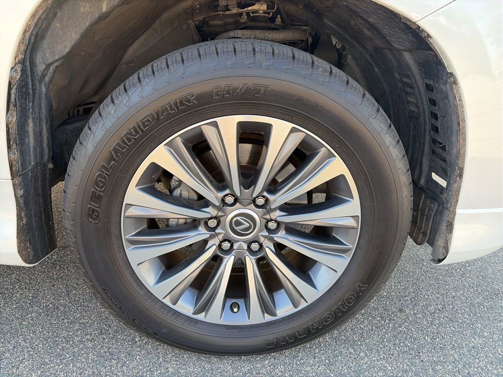 Certified 2023 Lexus GX 460 Luxury w/ Accessory Package image 18