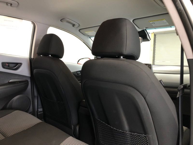 Used 2021 Hyundai Kona SE image 10