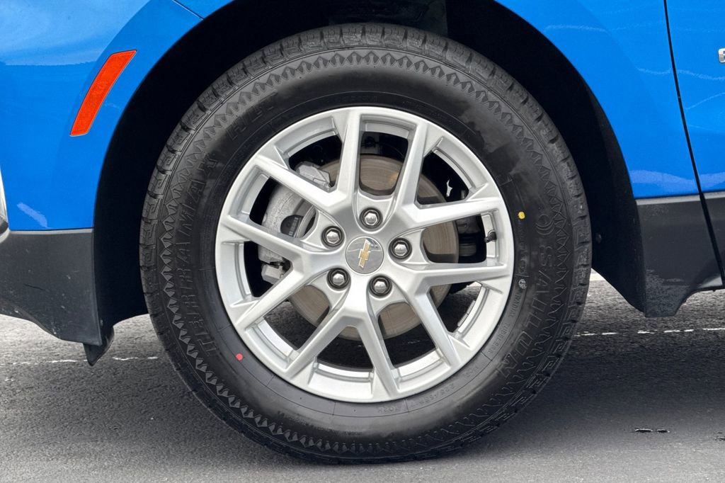 Used 2024 Chevrolet Equinox LT AWD/4WD image 15