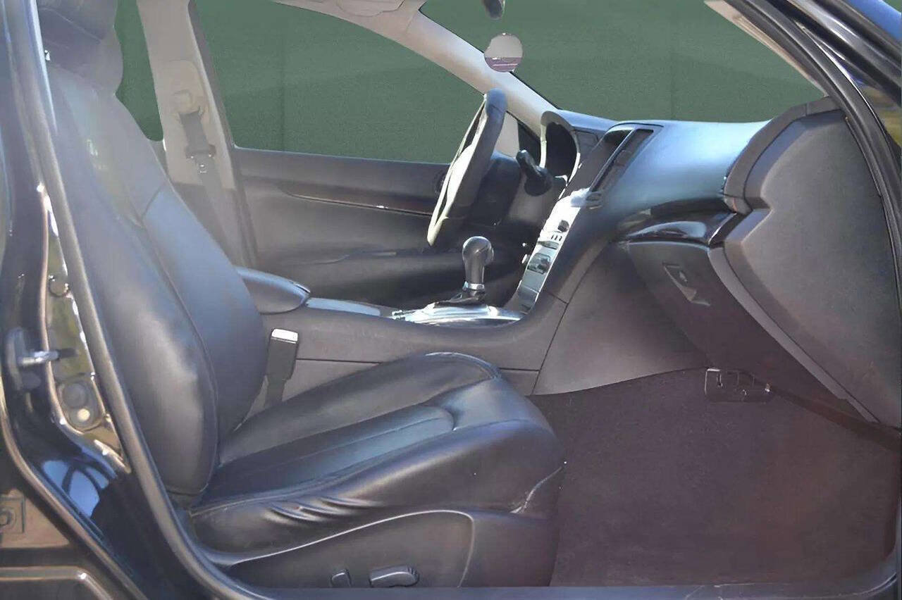 Used 2013 INFINITI G37 Journey w/ Premium Pkg image 24